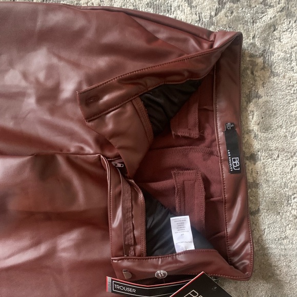 NWT BBJ Los Angeles Dark Rust coloured pleather high rise fit trousers size S - Picture 3 of 6
